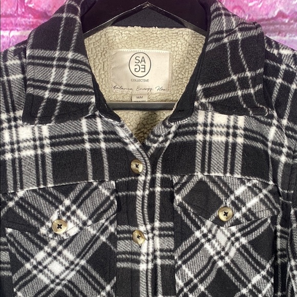 SAGE Collective Sherpa Lined Flannel Jacket Women’s M Black White Plaid Coat - Picture 4 of 10